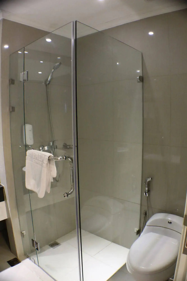 Golden Tulip Legacy Surabaya