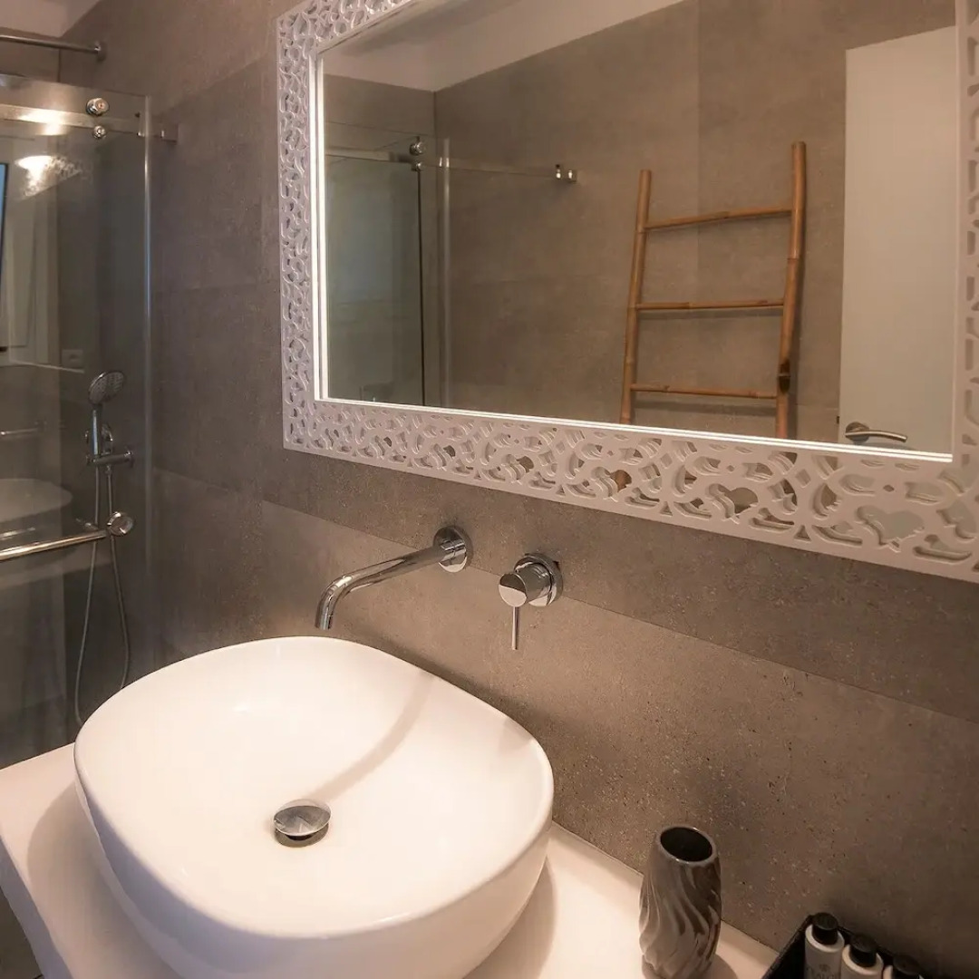 KHAMSA Mykonian Suites