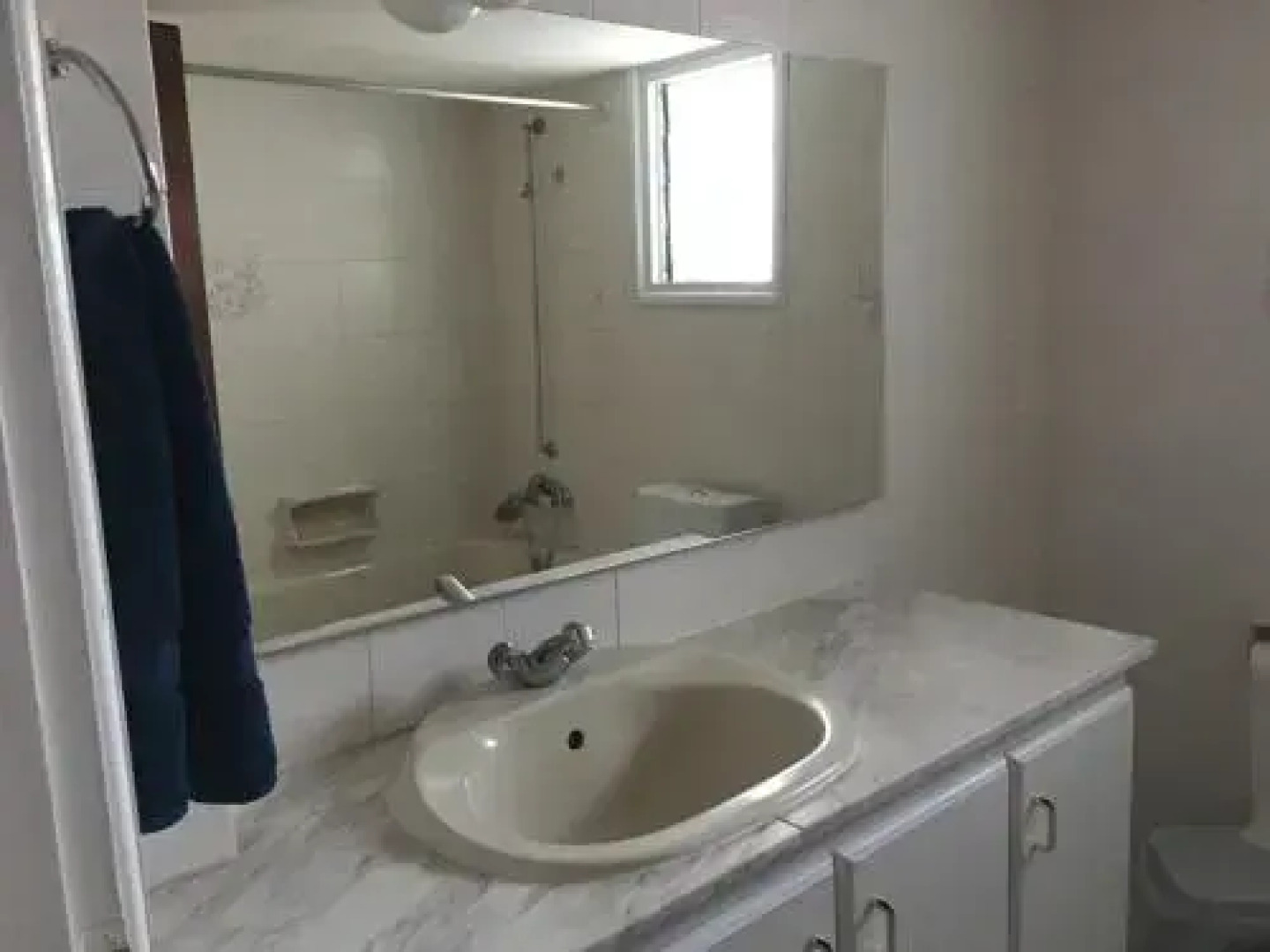 Spectacular 3 Bed Apartment