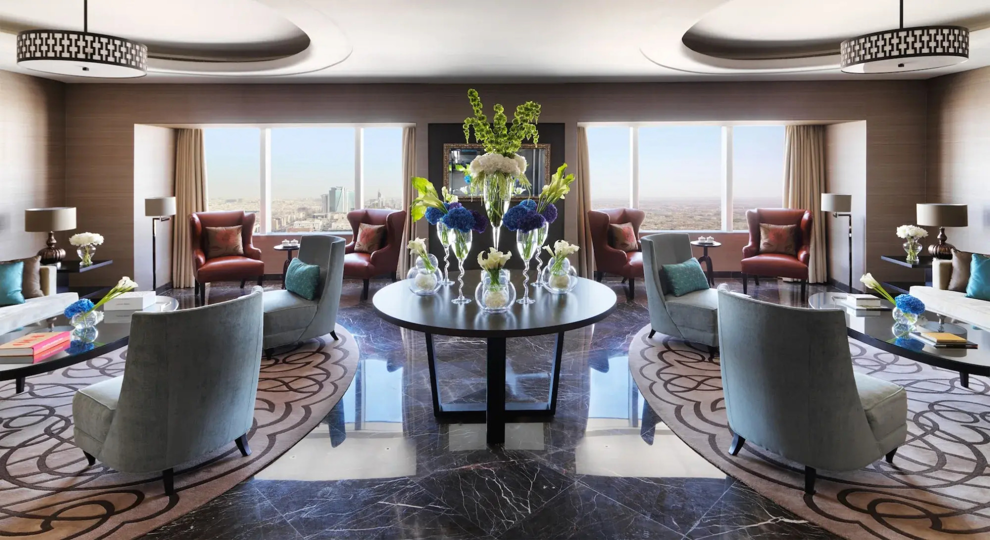 Отель Four Seasons Riyadh At Kingdom Center