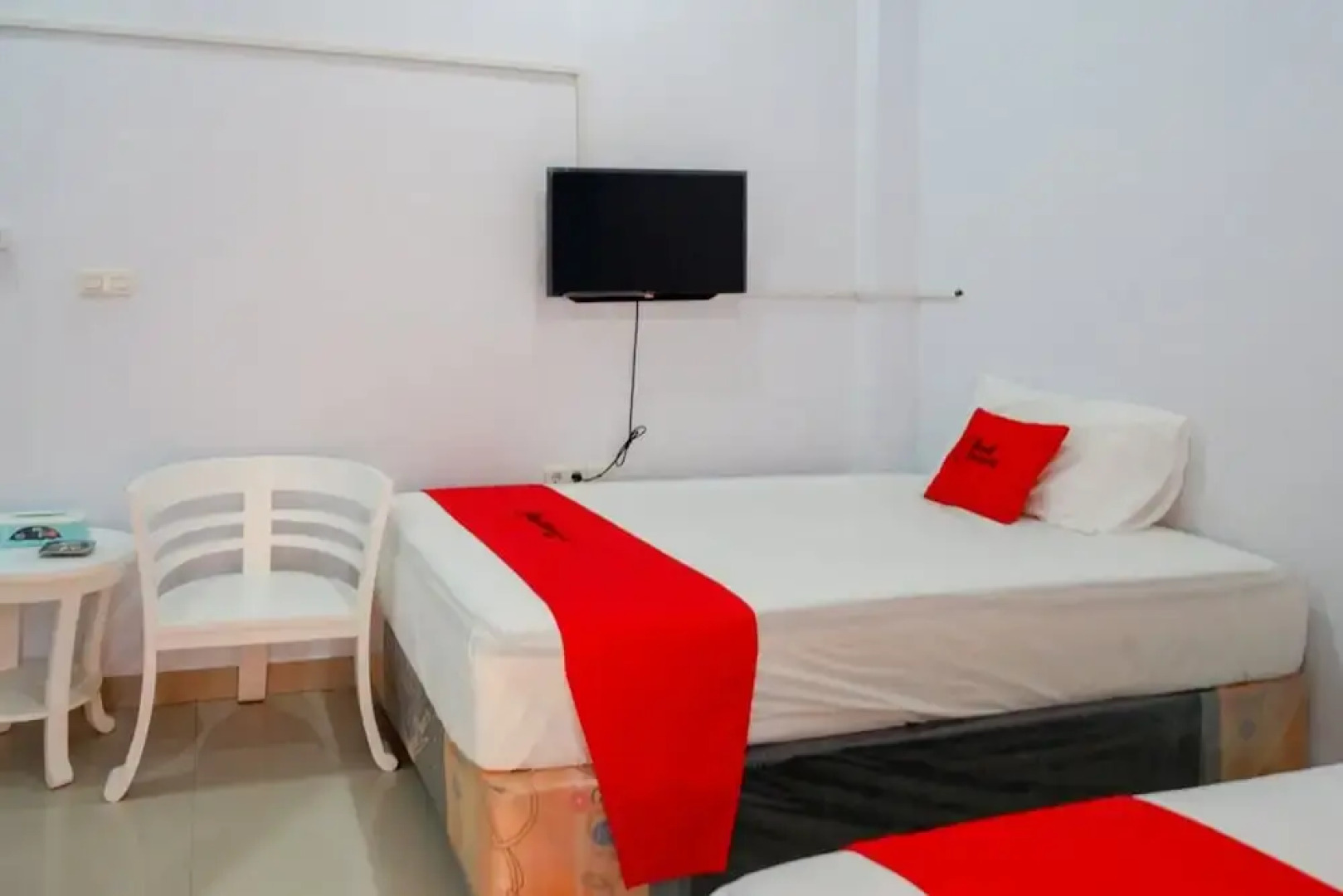 RedDoorz near Betoambari Airport Bau Bau