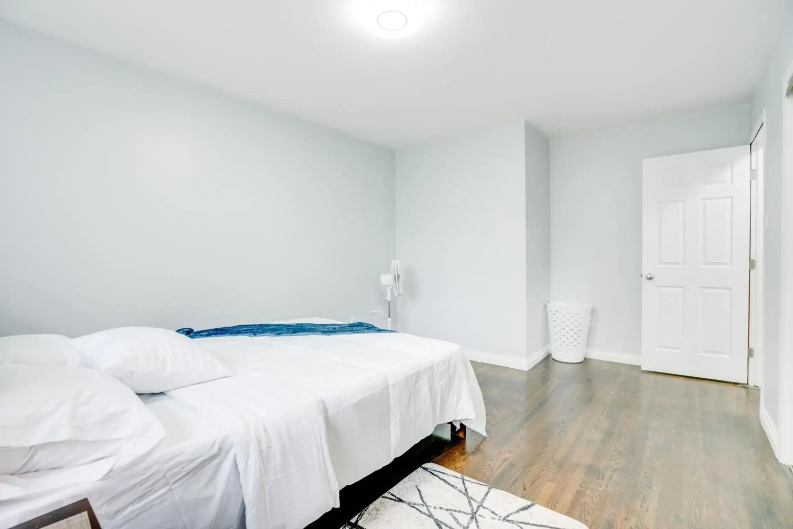 Tranquil & Cozy 30 min to Toronto ~ Backyard ~ Pkg