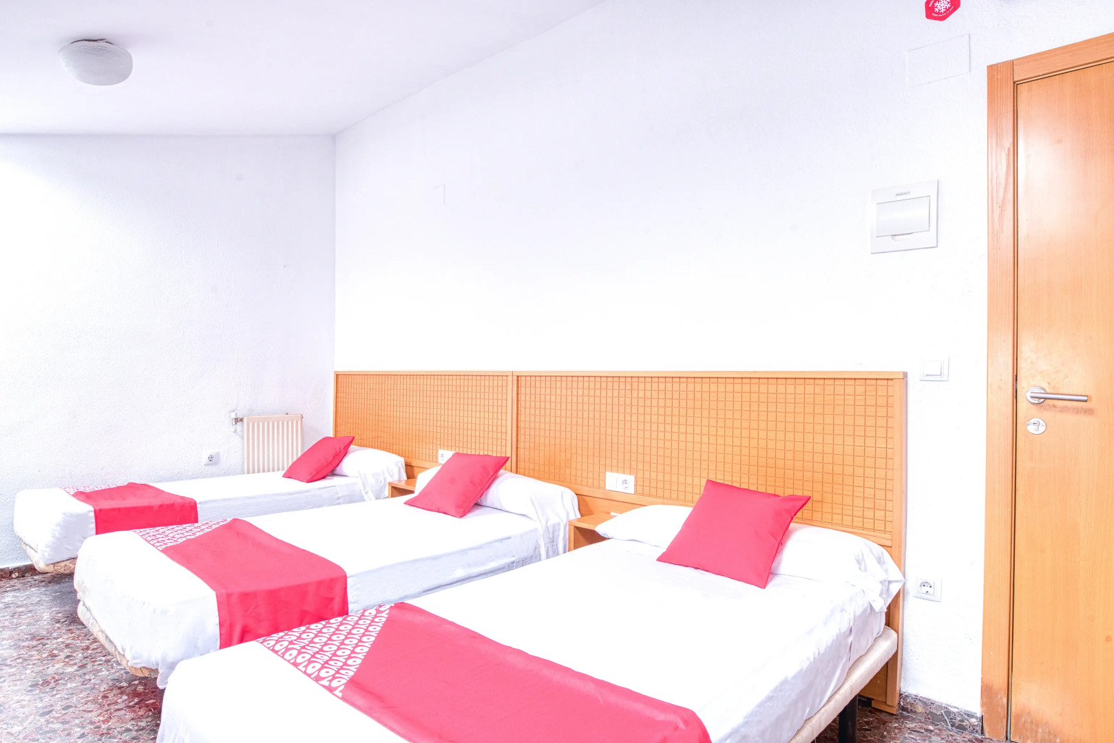 OYO Hostal Nova Picanya