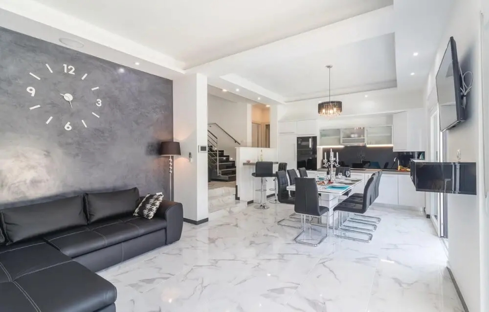 Stunning Home in Pula With Wifi and 4 Bedrooms