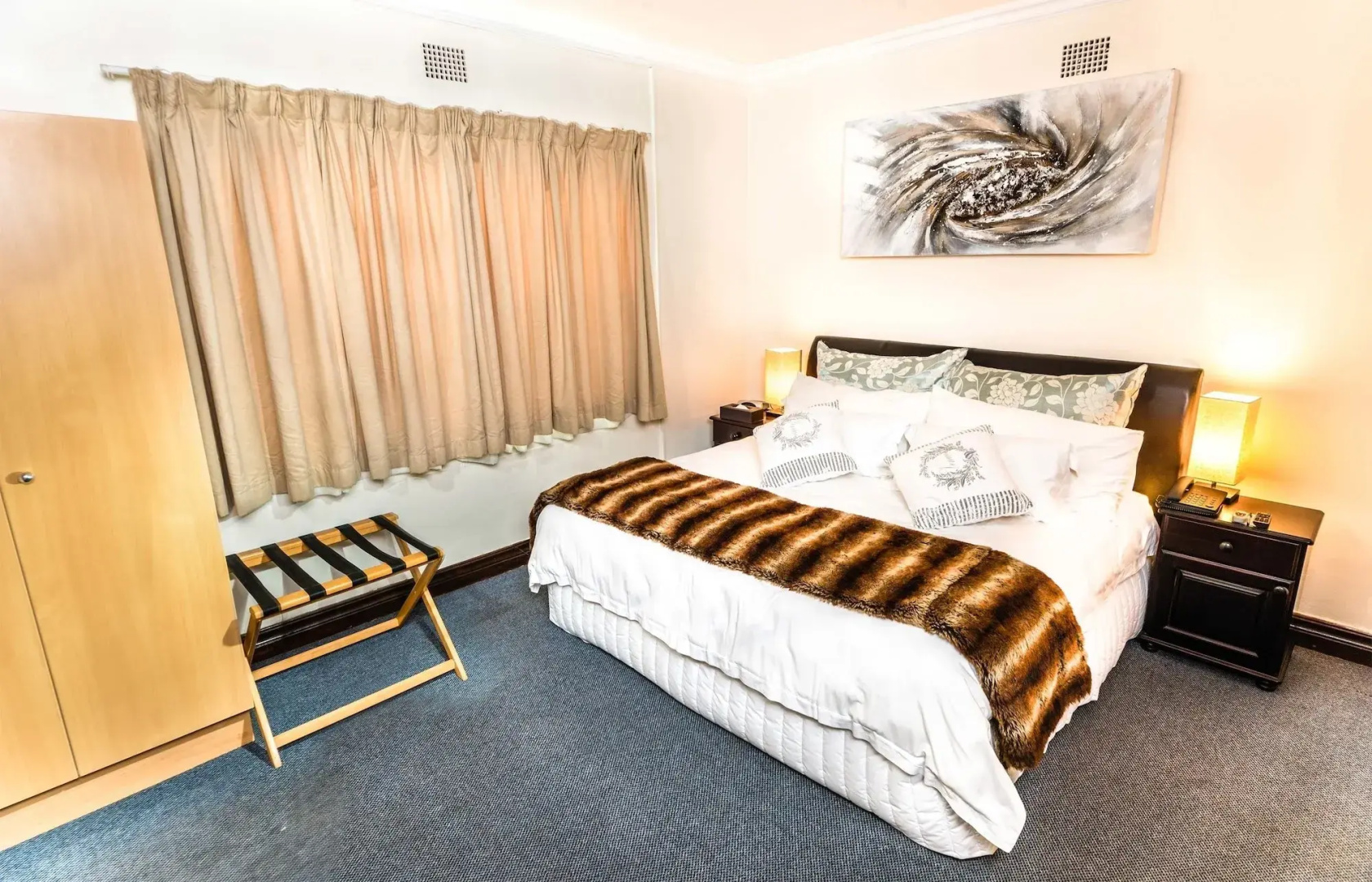 The George Hotel