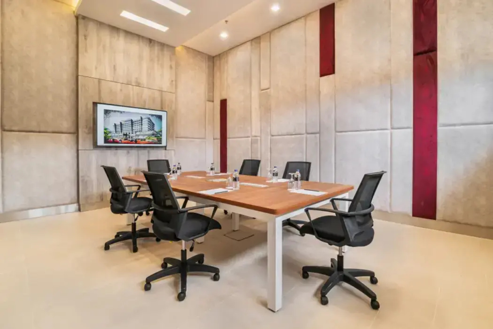 Zenith Suites Cameron