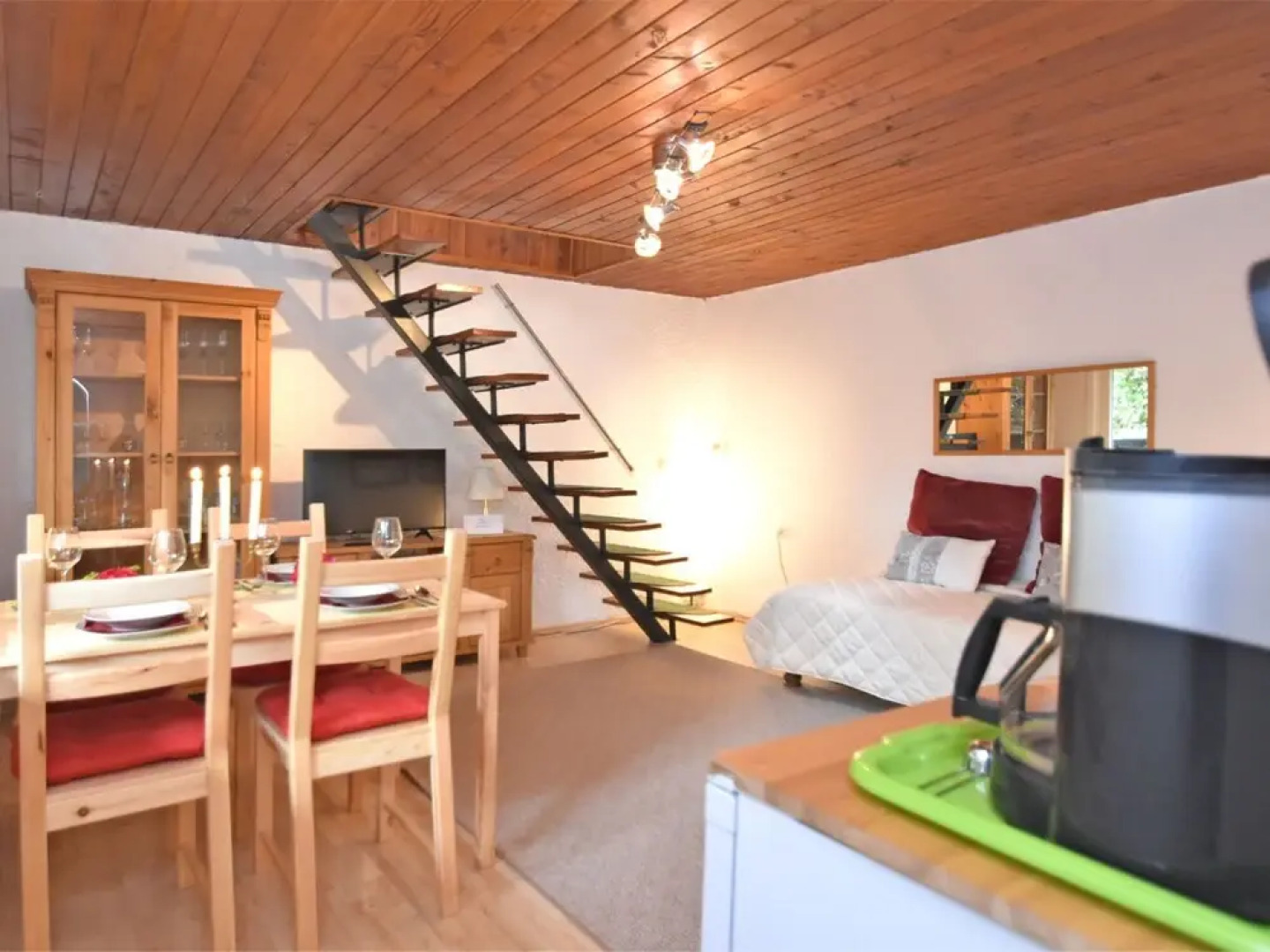 Modern Holiday Home in Güntersberge With Fish Pond