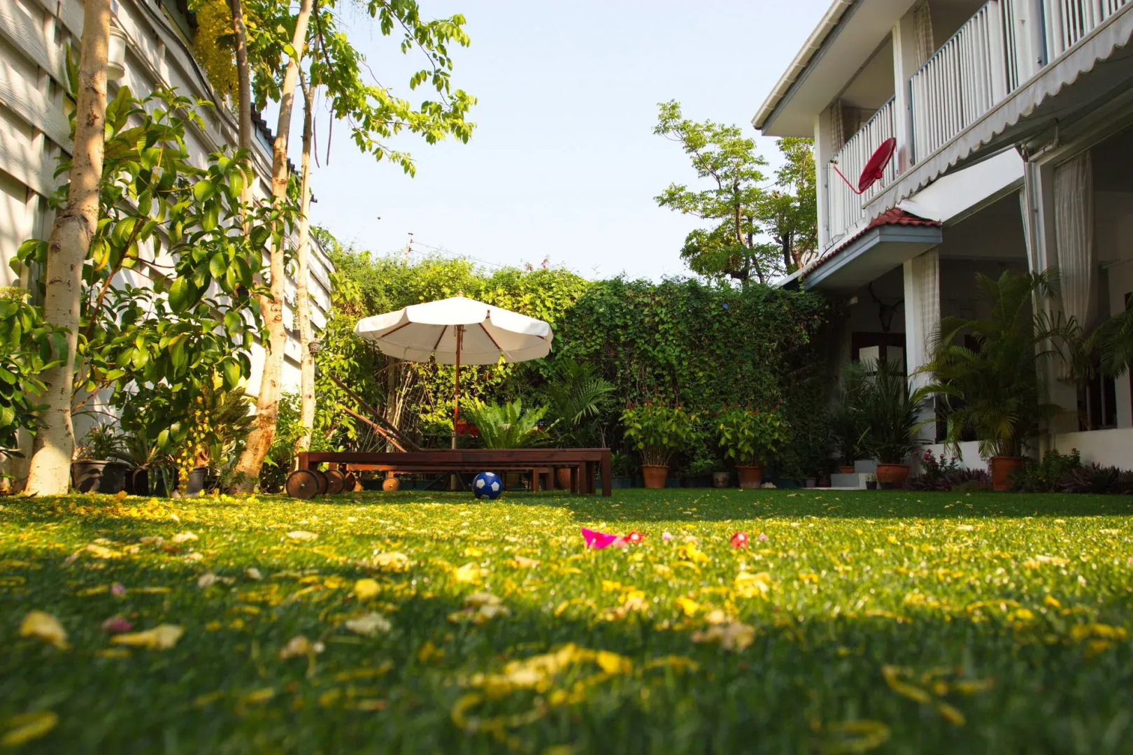 Barefeet Naturist Resort