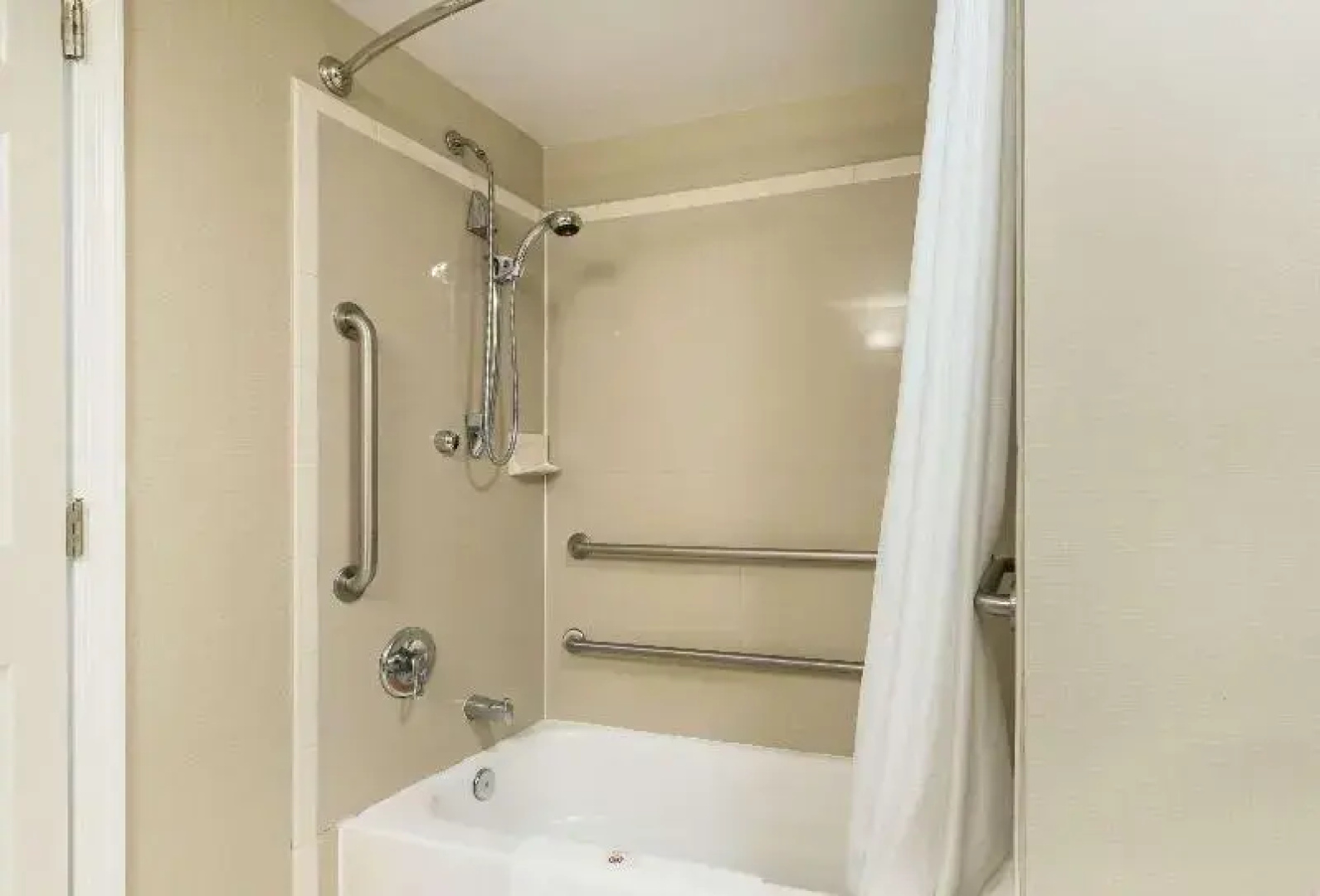 Clarion Inn & Suites Atlantic City North