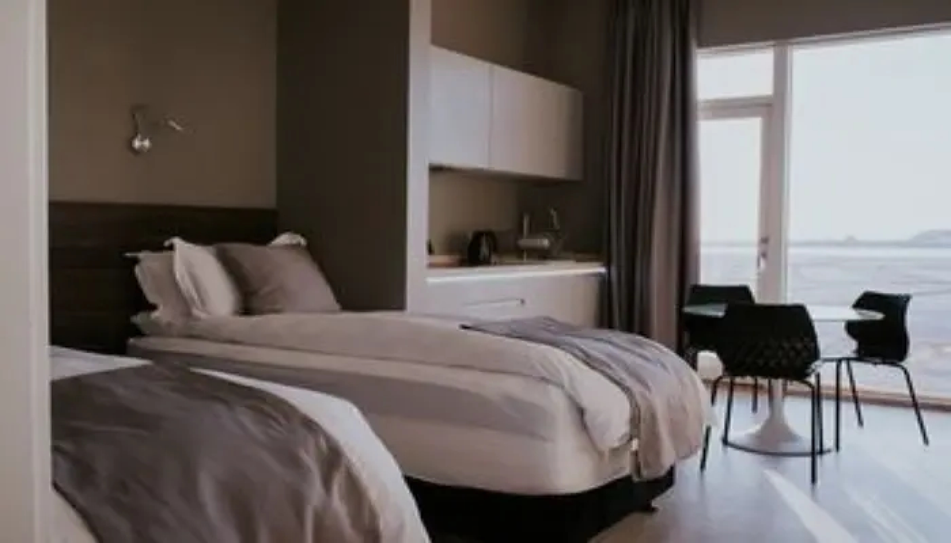 Black Beach Suites