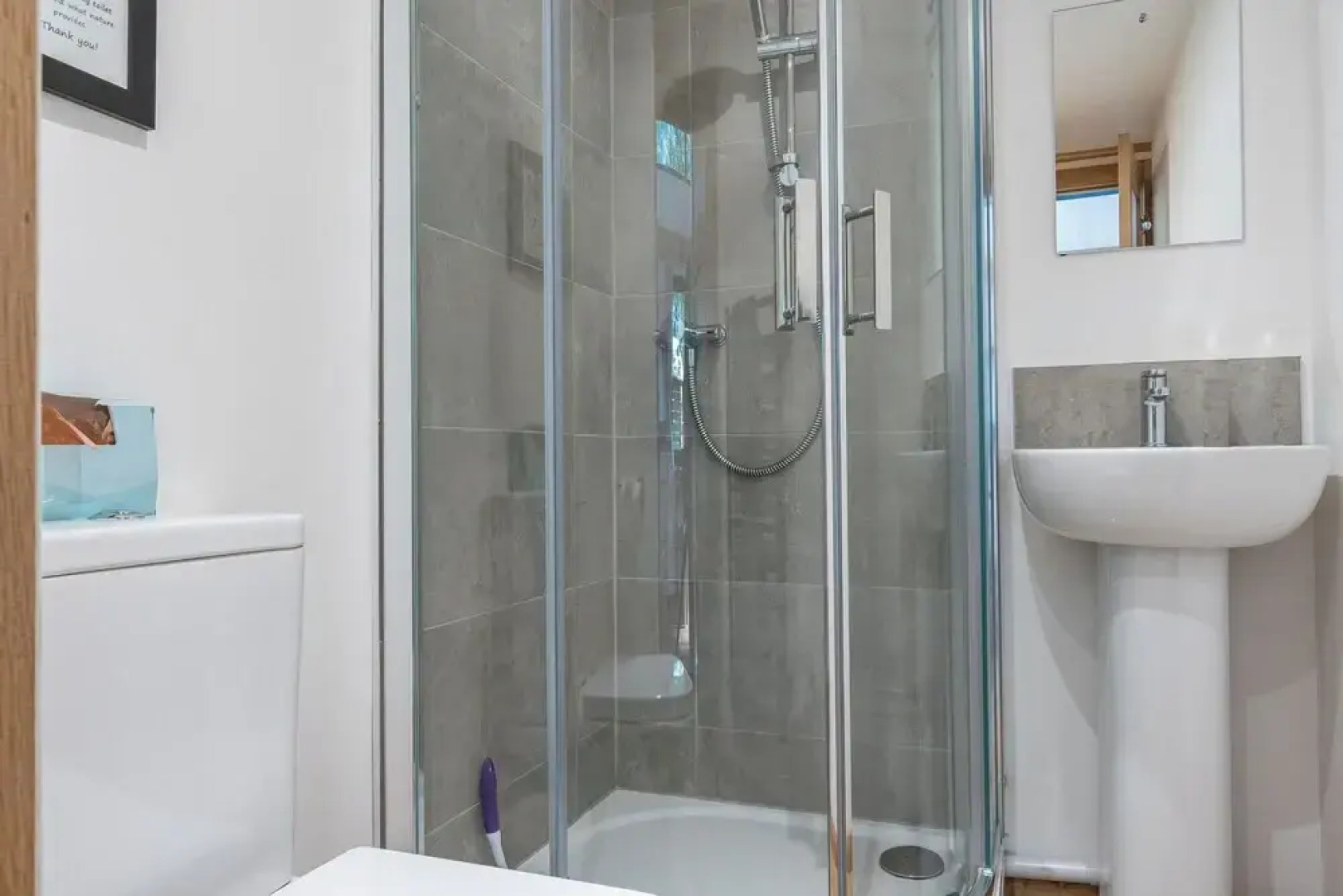 Woodland Cabin Retreat in Alfriston - hot tub