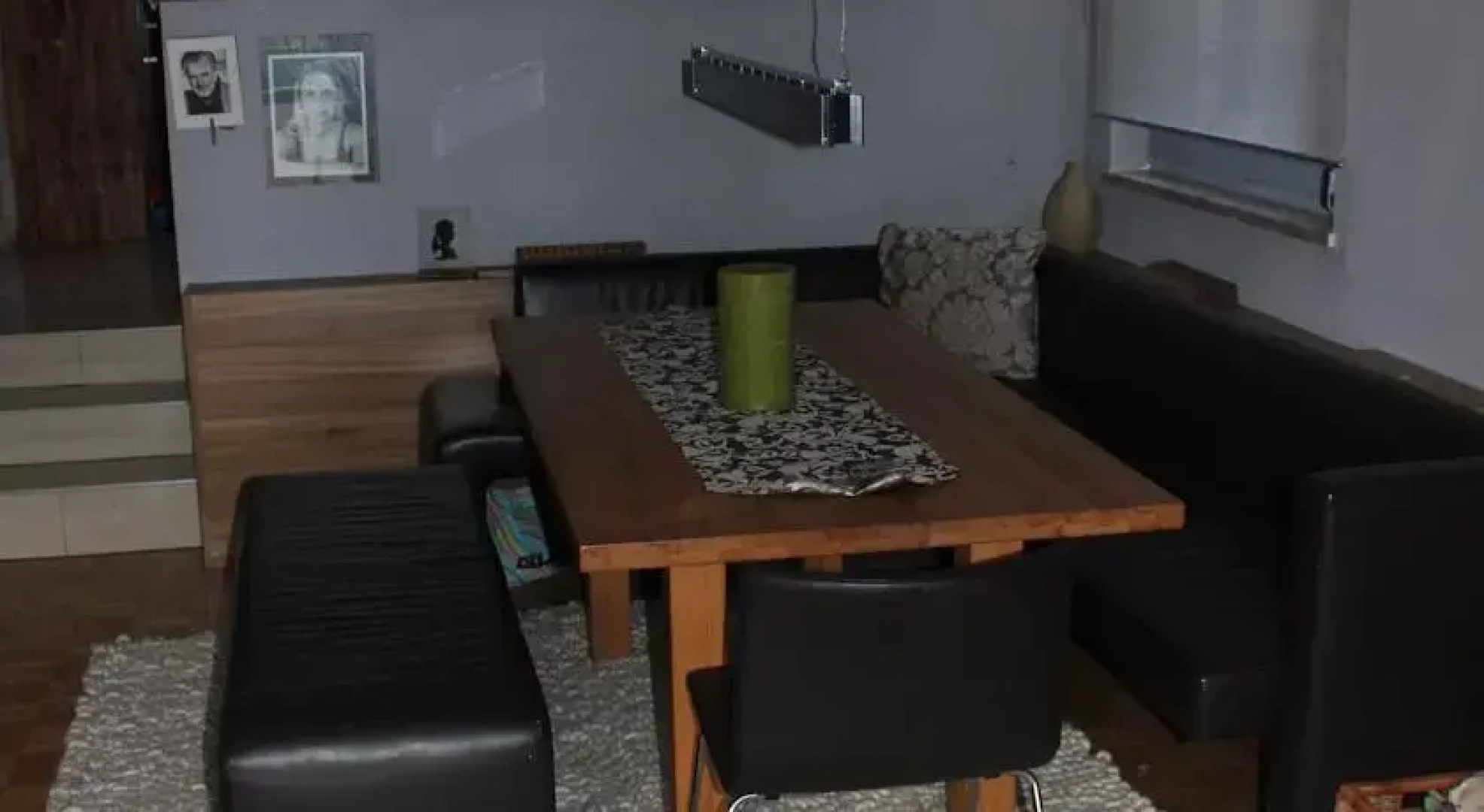 Haus mit Badeteich und Blick zum See