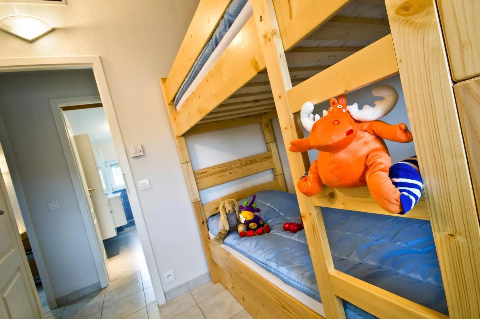 Terraced house with air conditioning in the residence Le Clos des Oliviers