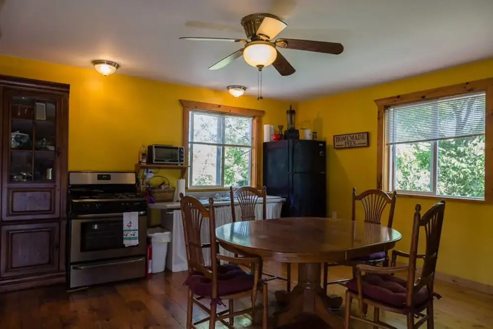 Humble Hill Farm and Lodge