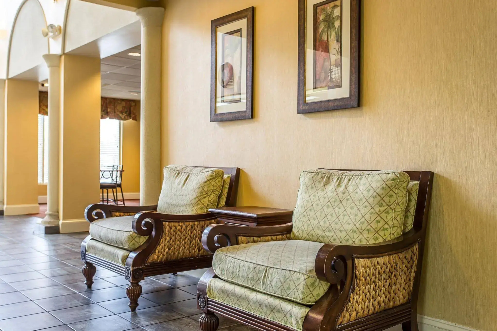 Comfort Suites