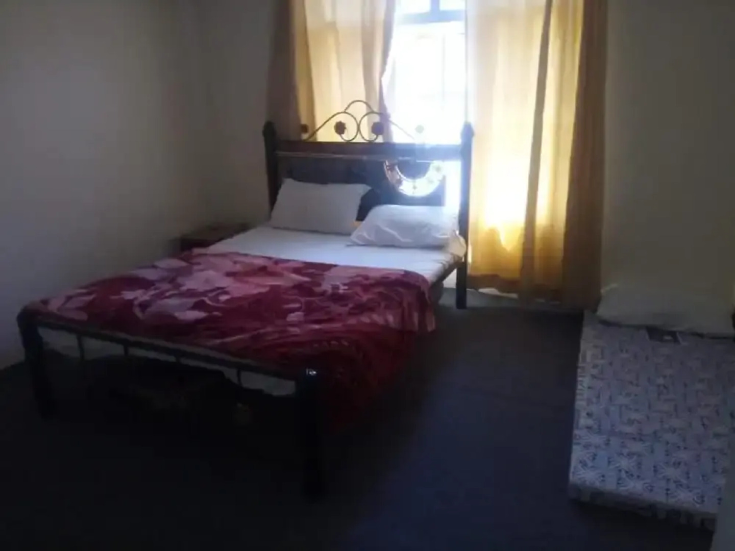 Four Seasons Family Guest House