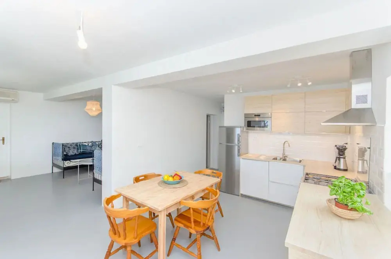 Seafront House Mavarcica