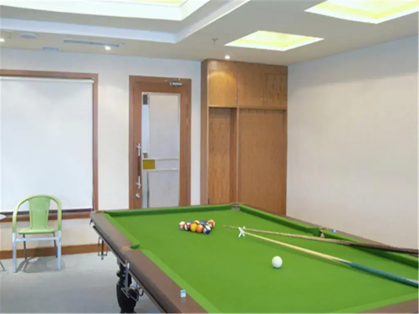 Golden Star Holiday Hotel