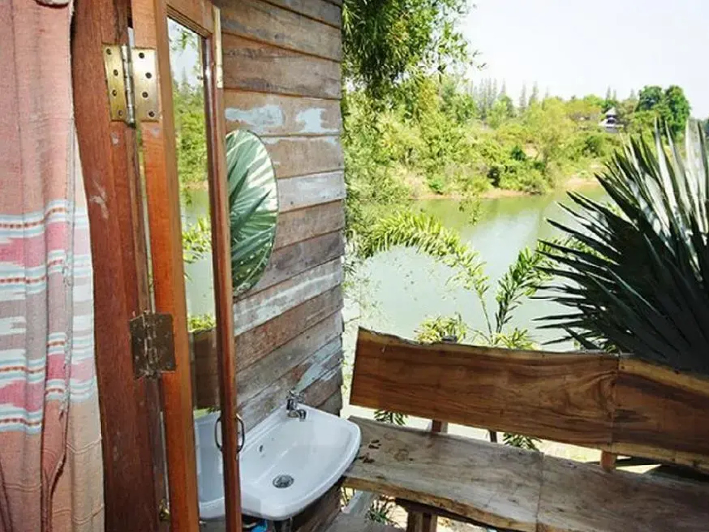 Baan Ton Mai Rim Nam Resort