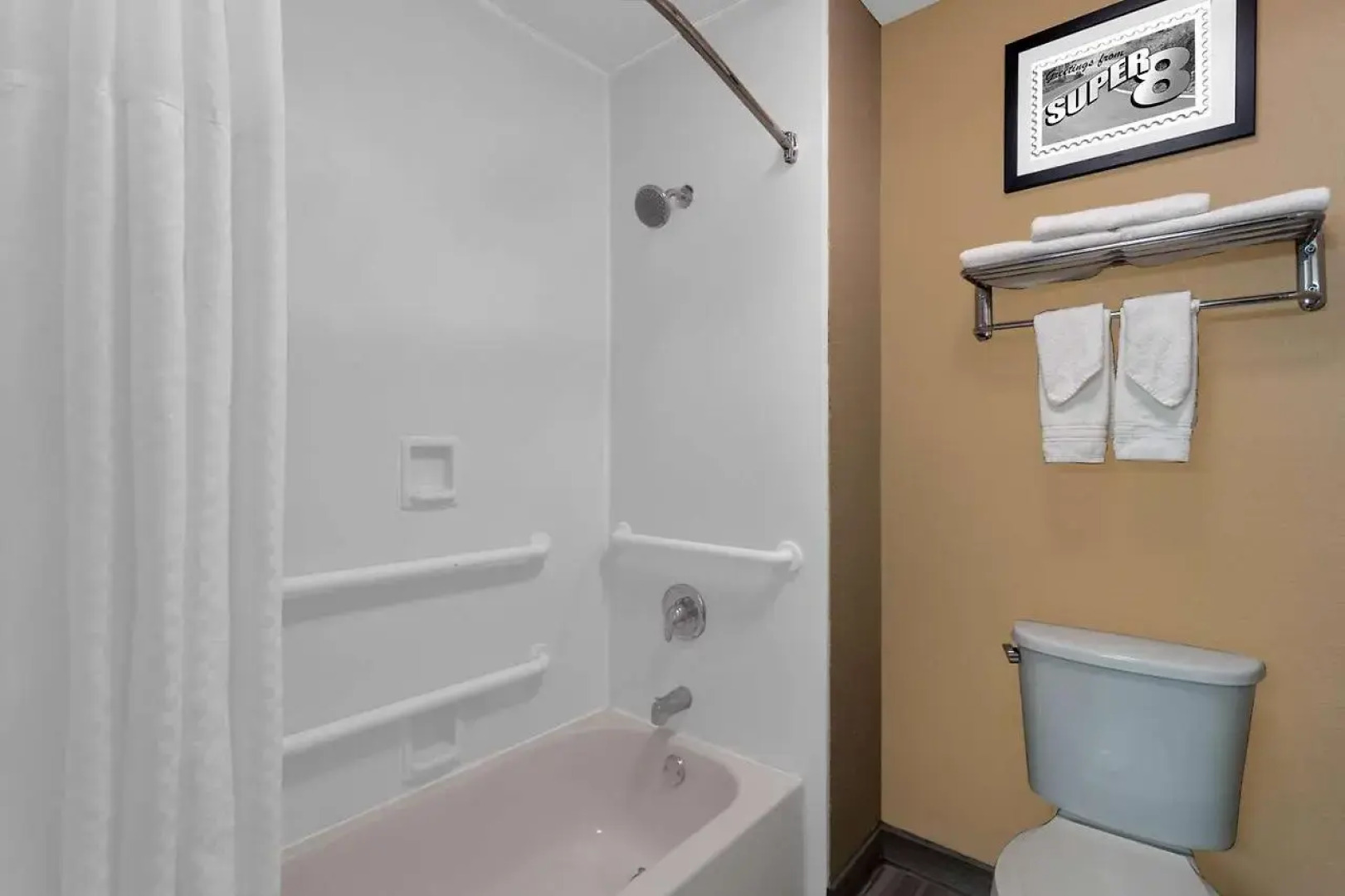 Super 8 by Wyndham South Holland