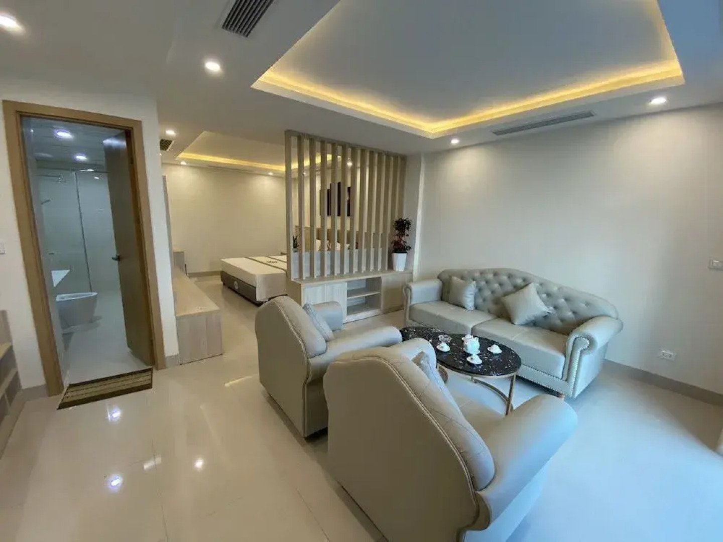 NB Hoang Gia 1 Hotel