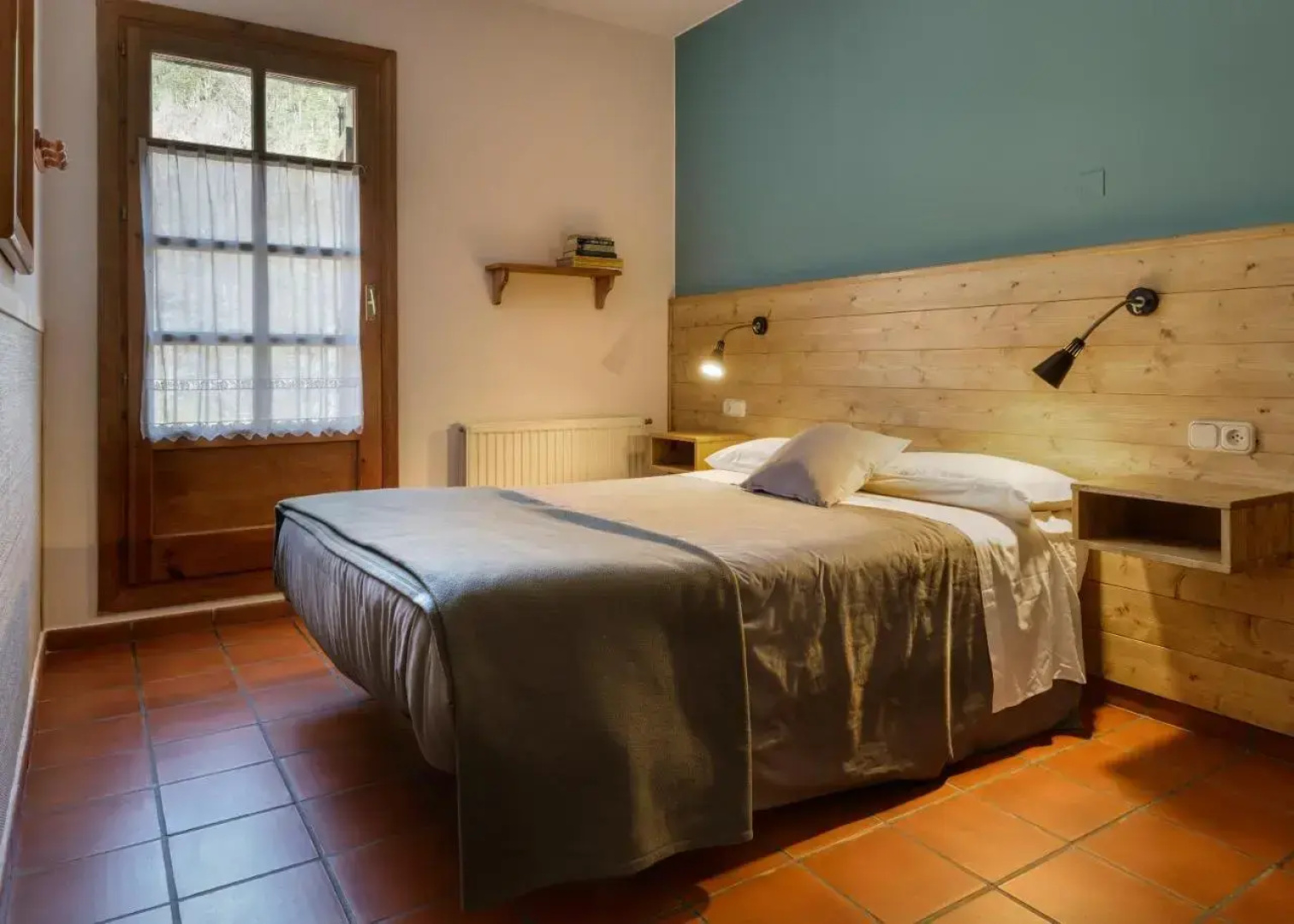 Hotel Rural Usón
