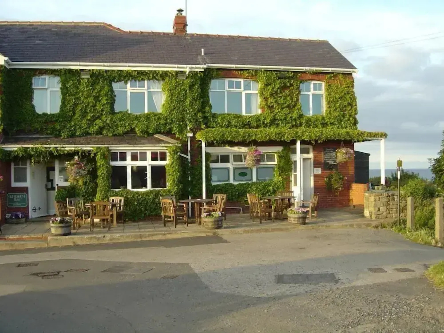 The Cliffemount Hotel