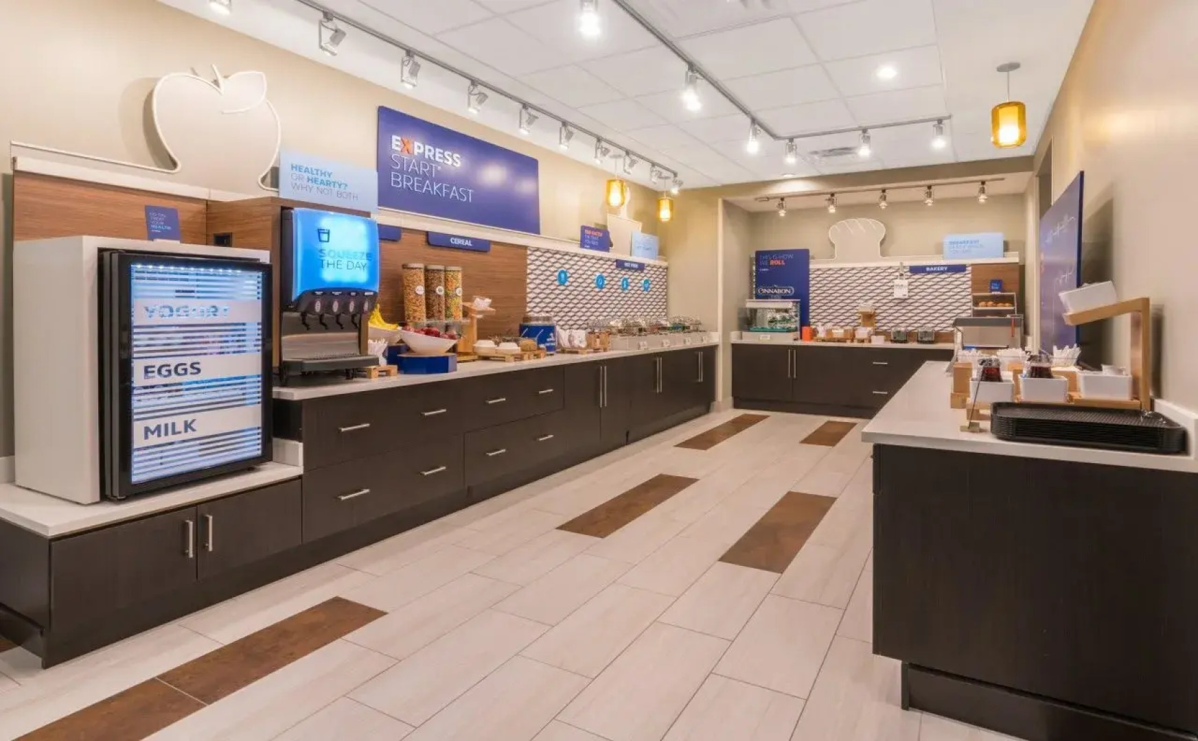 Holiday Inn Express & Suites Lake Havasu - London Bridge by IHG