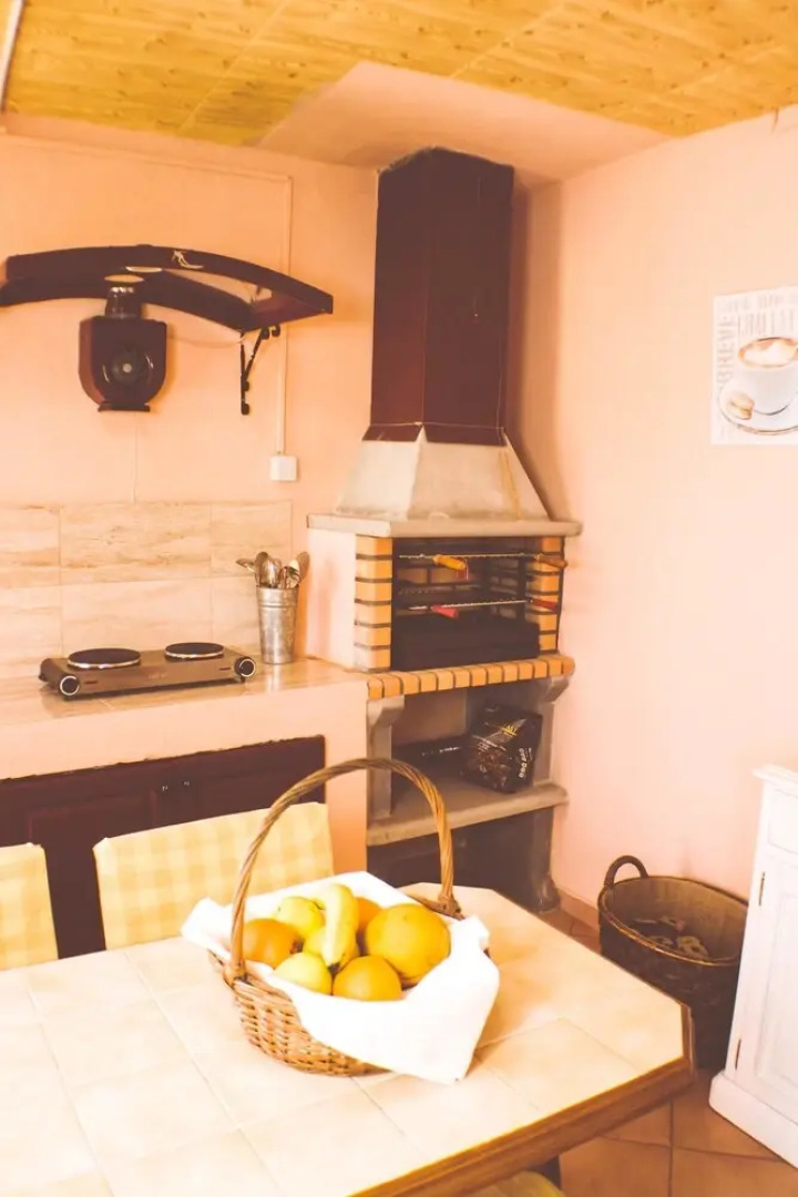 House With one Bedroom in Valongo, With Enclosed Garden and Wifi - 2 k