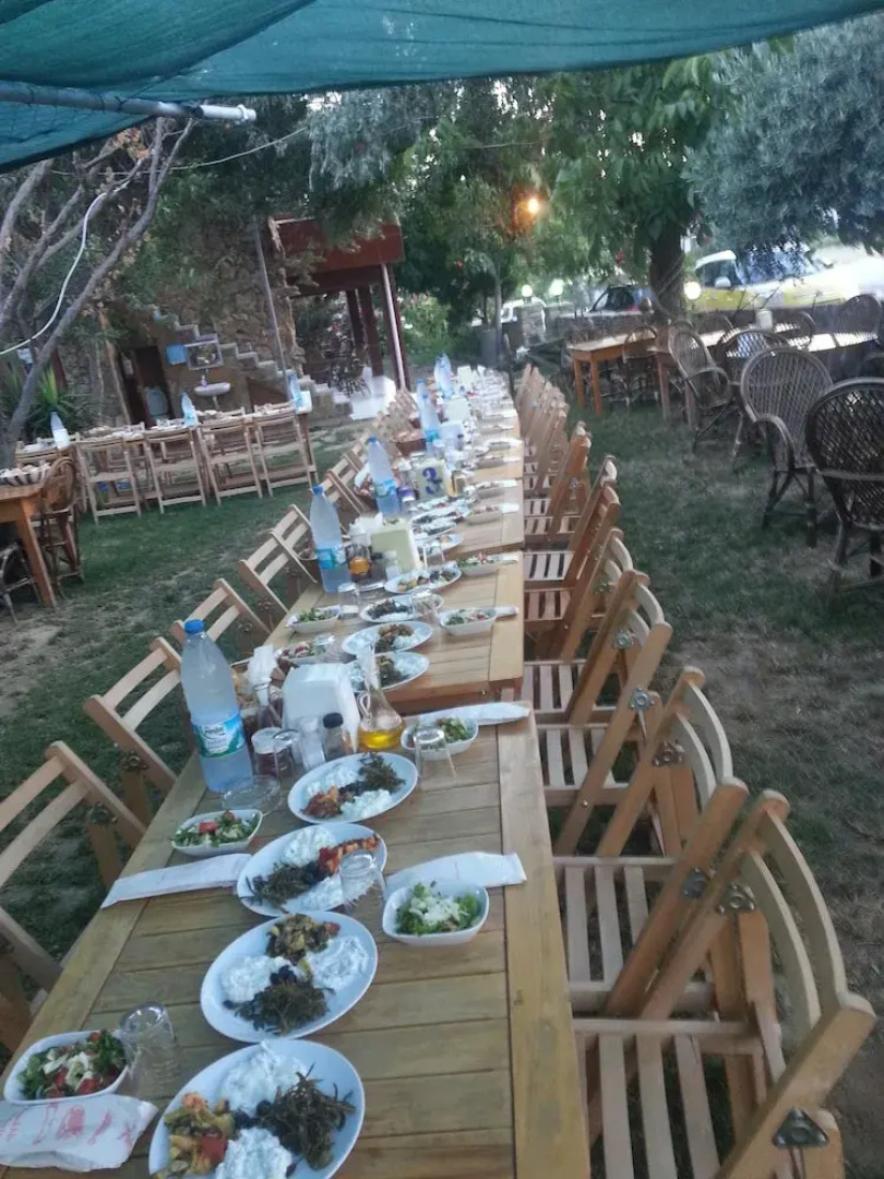 Gokceada Uysallar Köy Evi