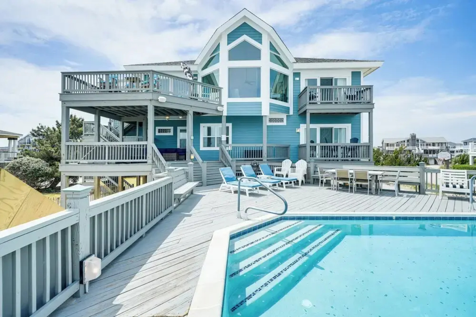 Grand Seaside Escape w/ Direct Beach Access!