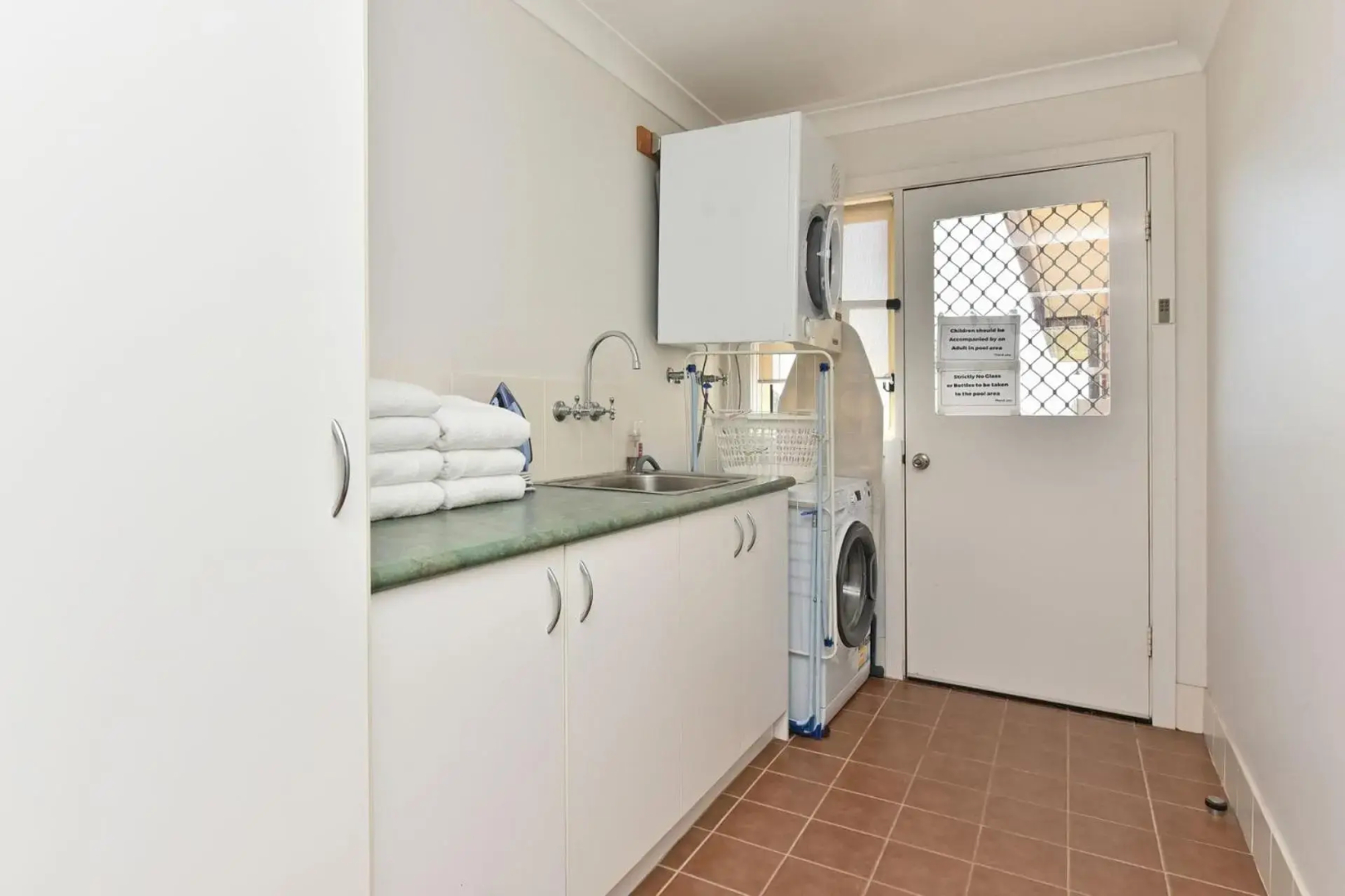 Noble Willow Estate Lovedale. Super Spacious, with views and pool