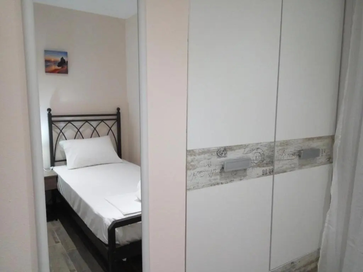 Helios & Elia family house