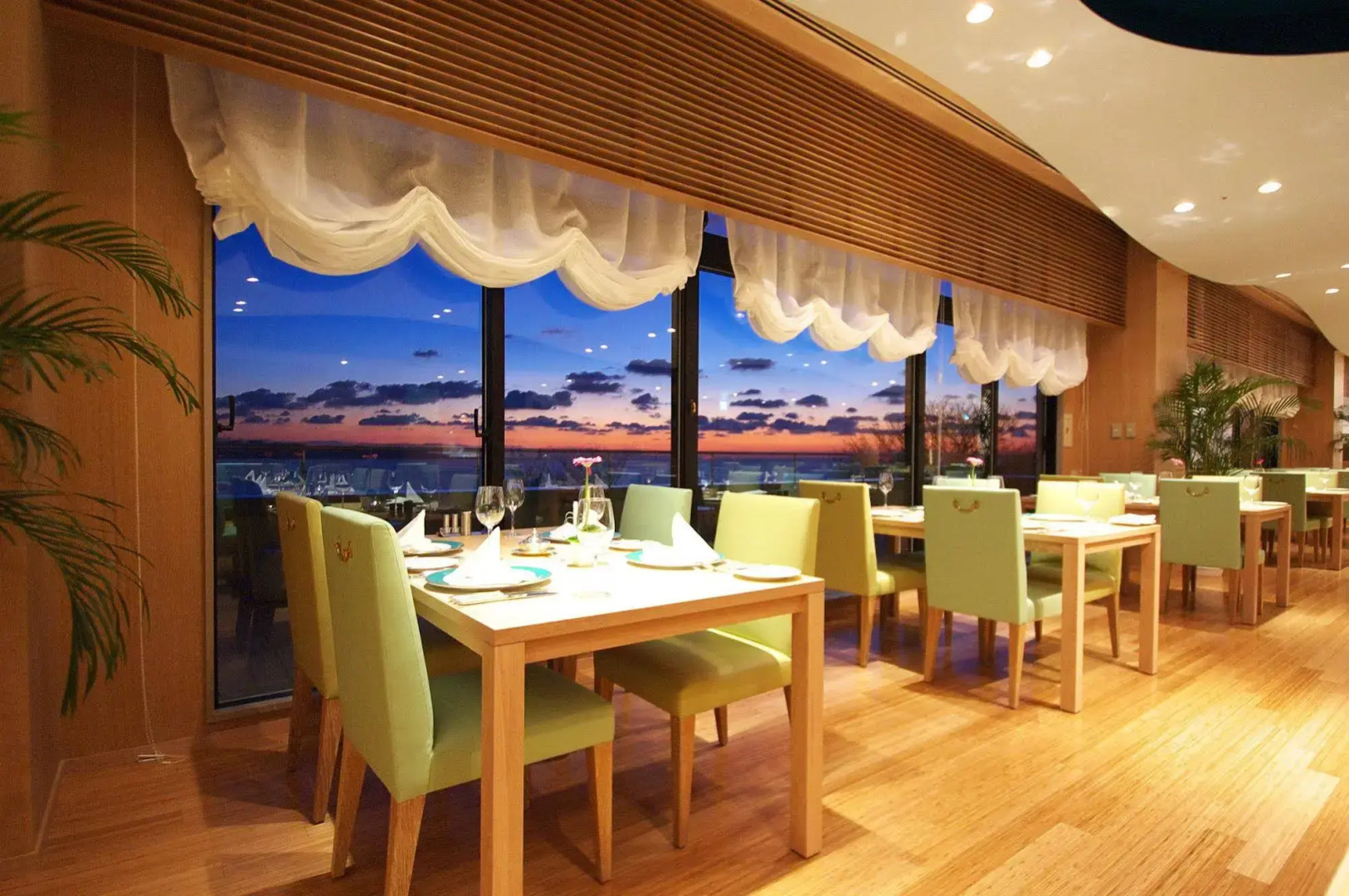 Minamiboso Tomiura Royal