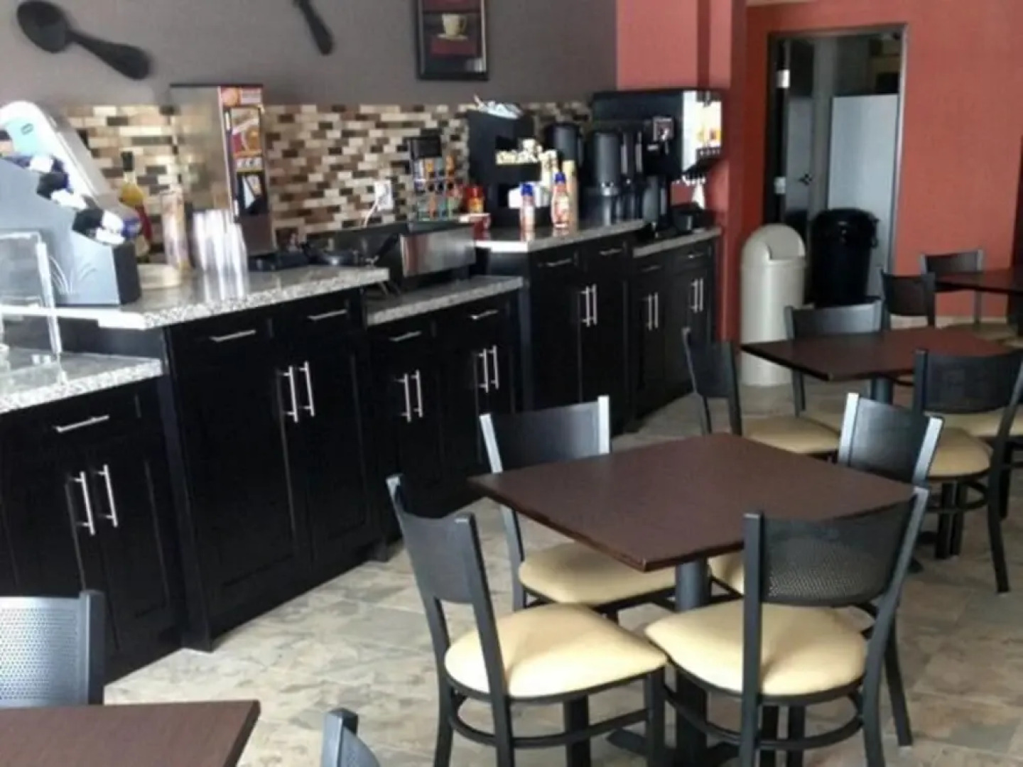 Redvers Western Star Inn & Suites