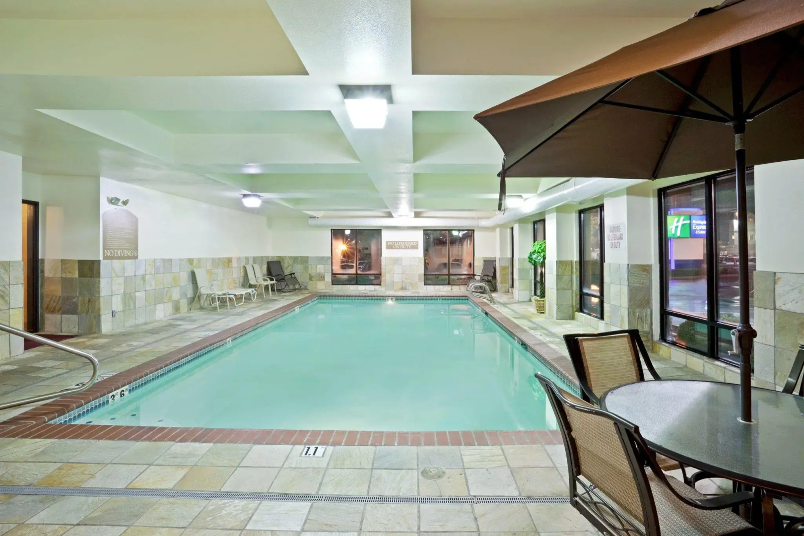 Holiday Inn Express & Suites Tacoma by IHG