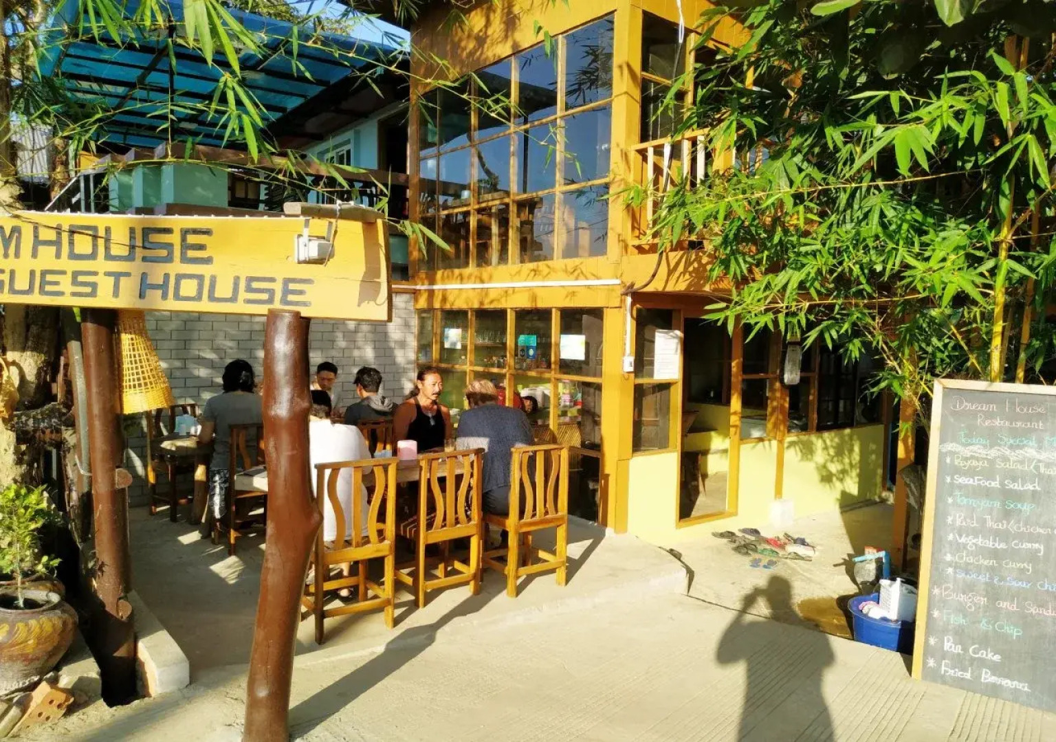 Dream House Guest House & Restaurant