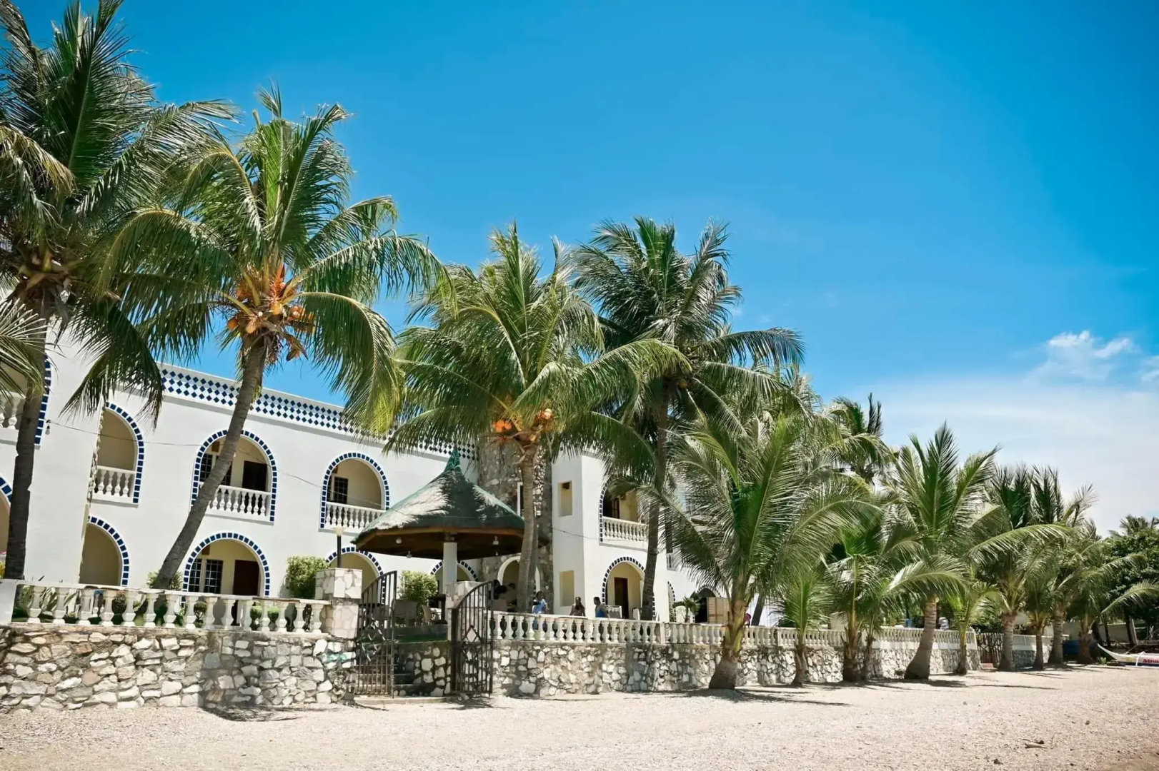 Squares Beachside Apartments