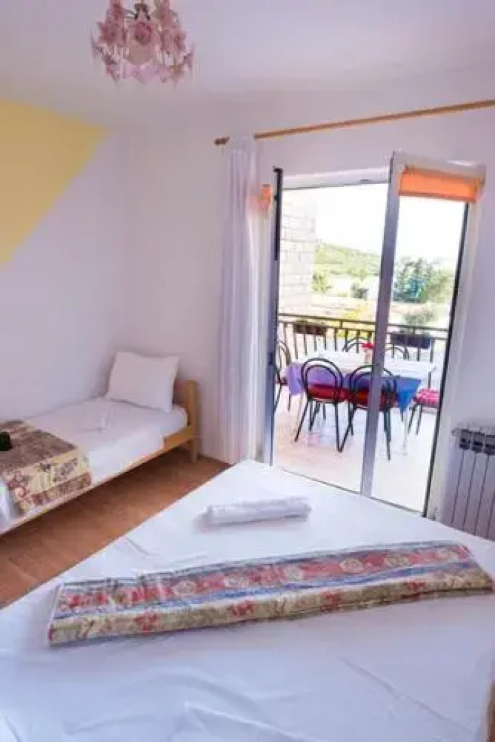 Apartmani Sutic & Restaurant San
