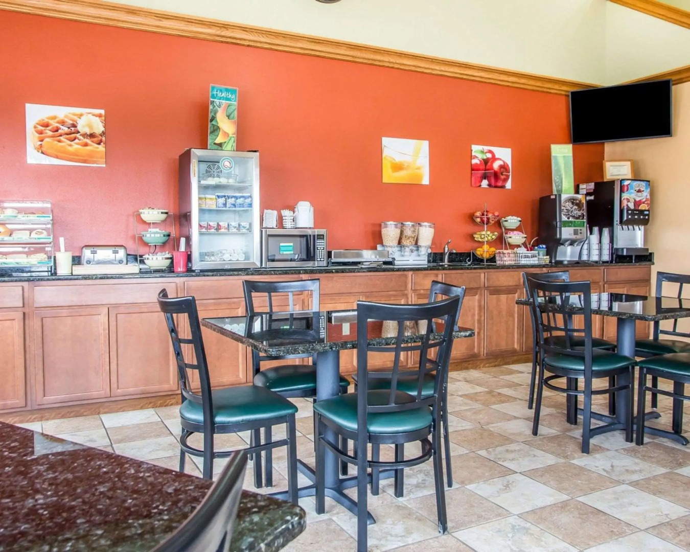 Quality Inn Morton at I-74