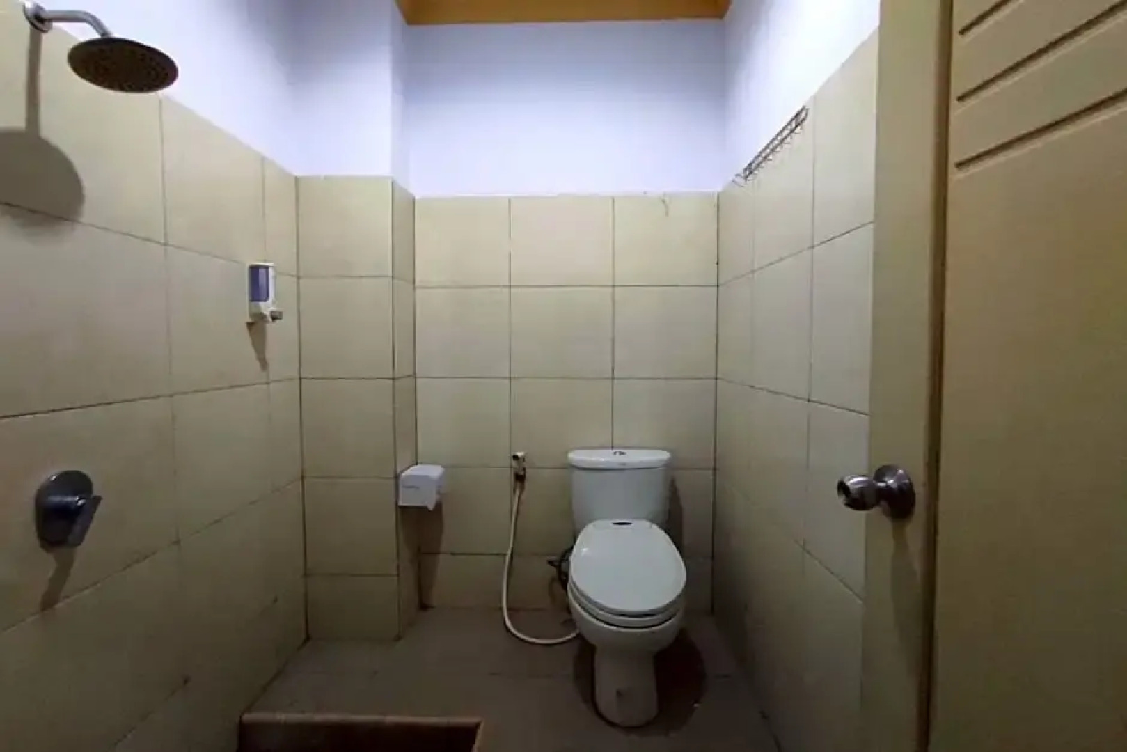 Capital O 91650 Hotel Pratama