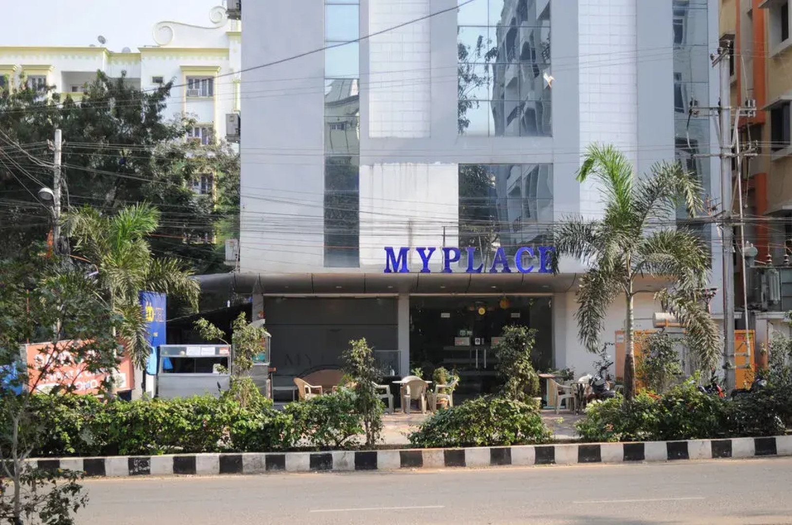 OYO 17375 My Place Kondapur Hicc