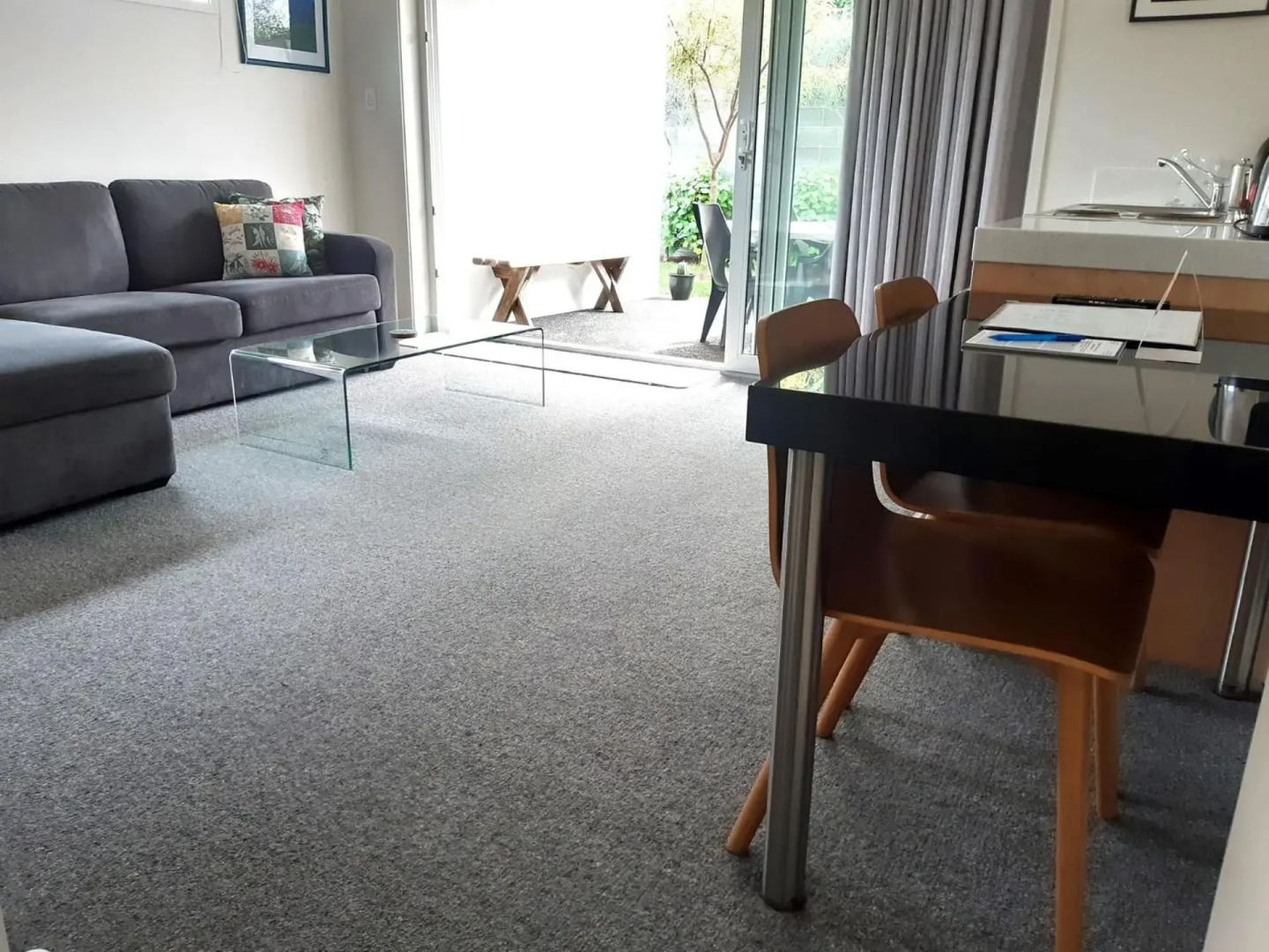 By The Sea On Sackville - Brand New Apartment