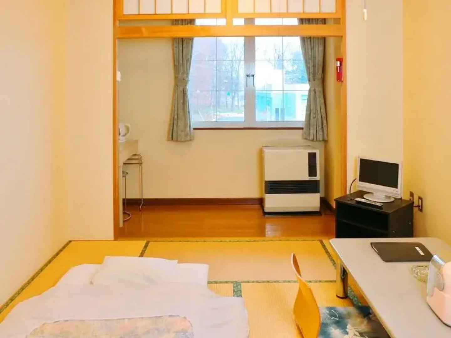 Lake Saroma Hotel Lake Palace