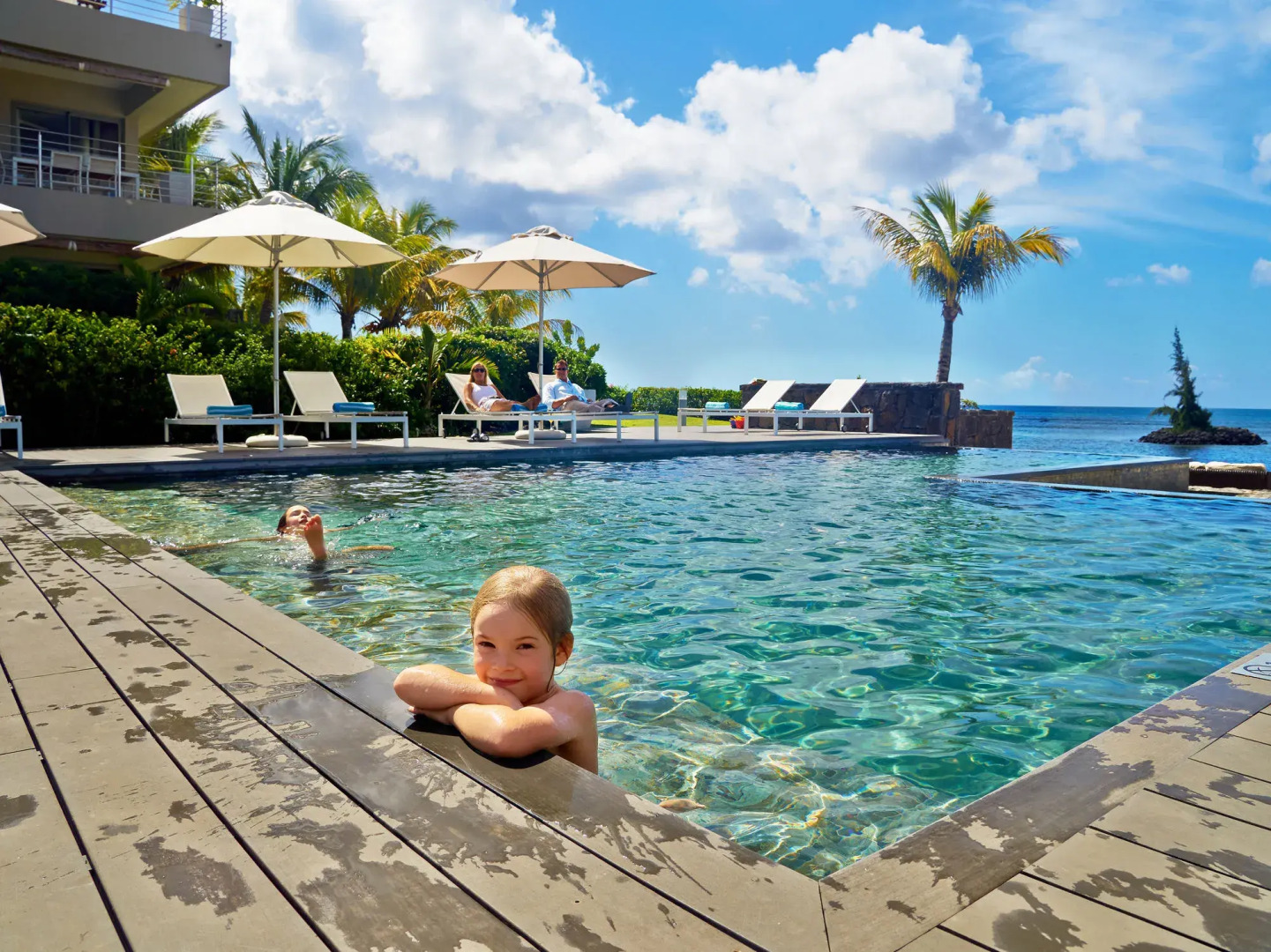 Bon Azur Beachfront Suites & Penthouses with LOV