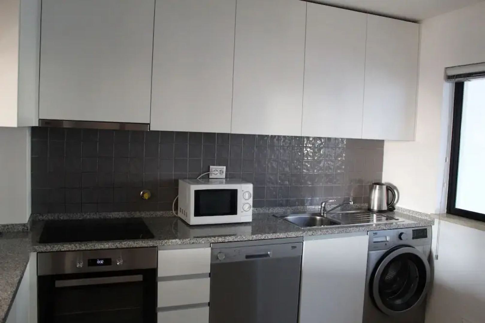 Luxury Villa Gaivota with 2 Balconies