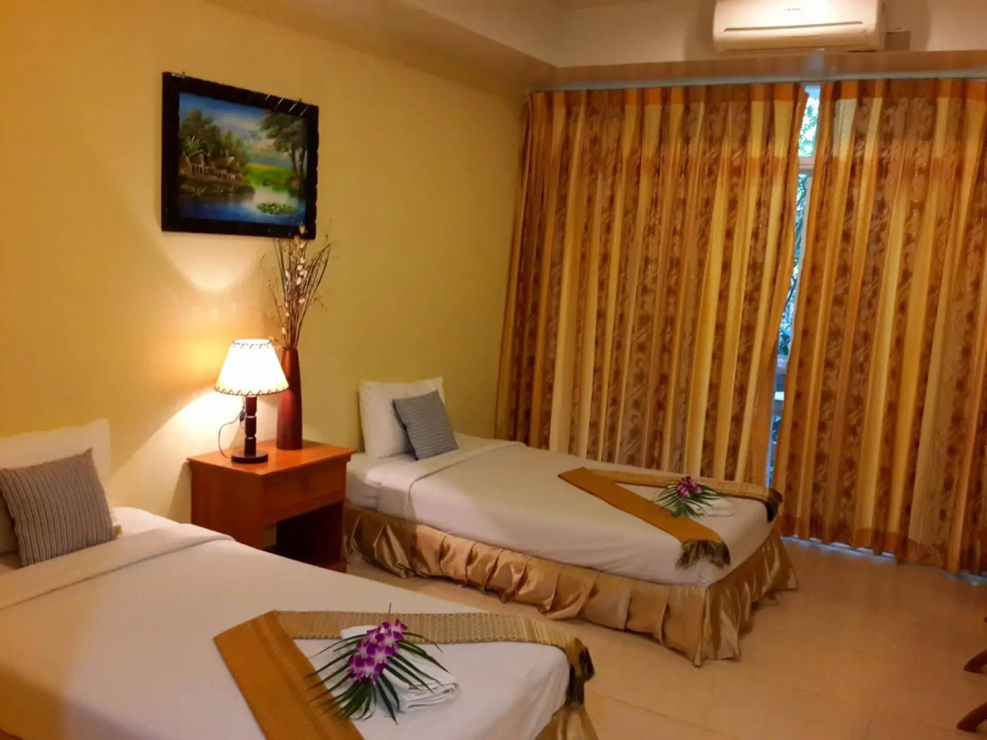 Suanphet Riverview Resort