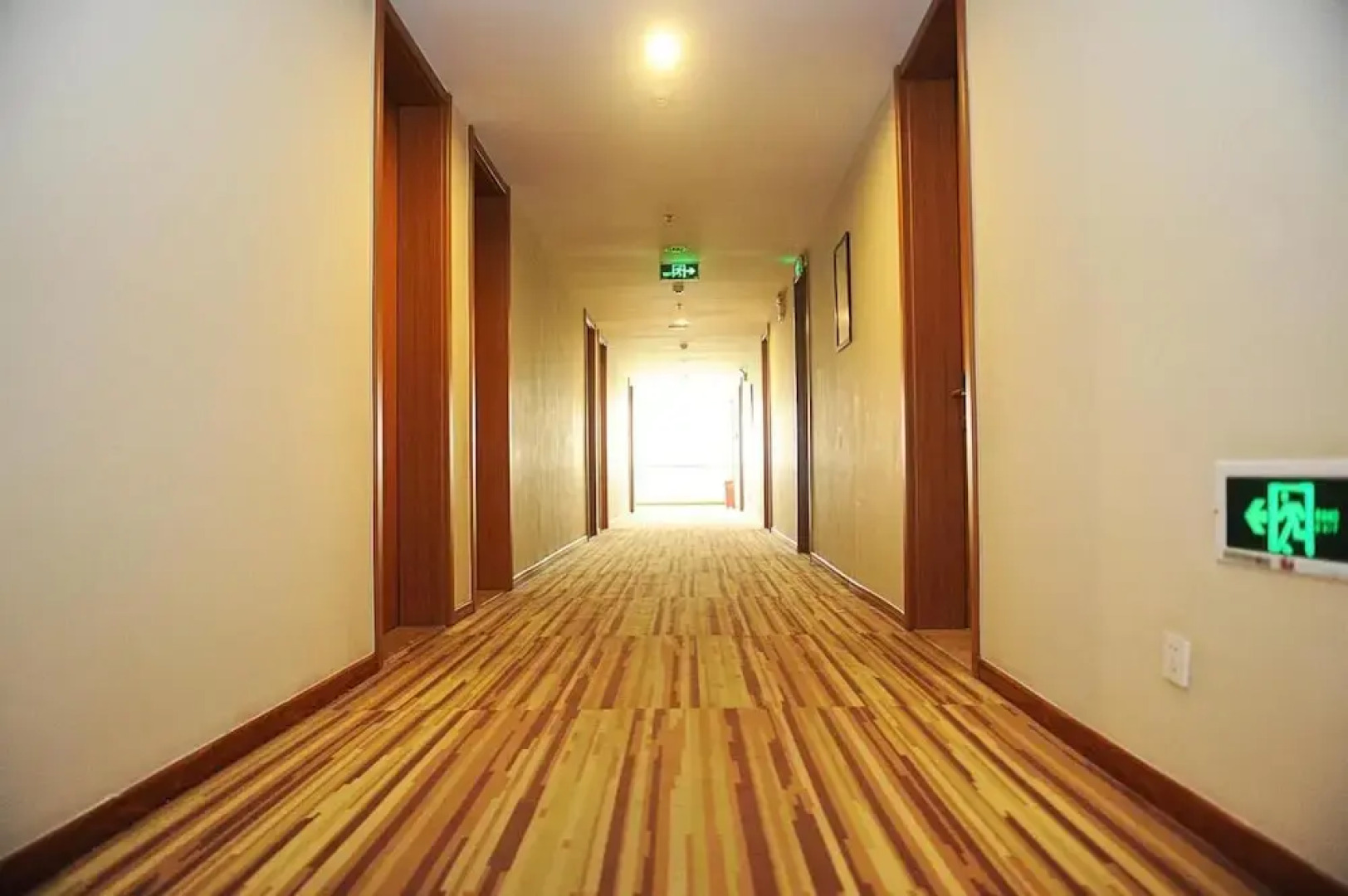 Jinjiang Inn Style Jincheng Qixing Plaza