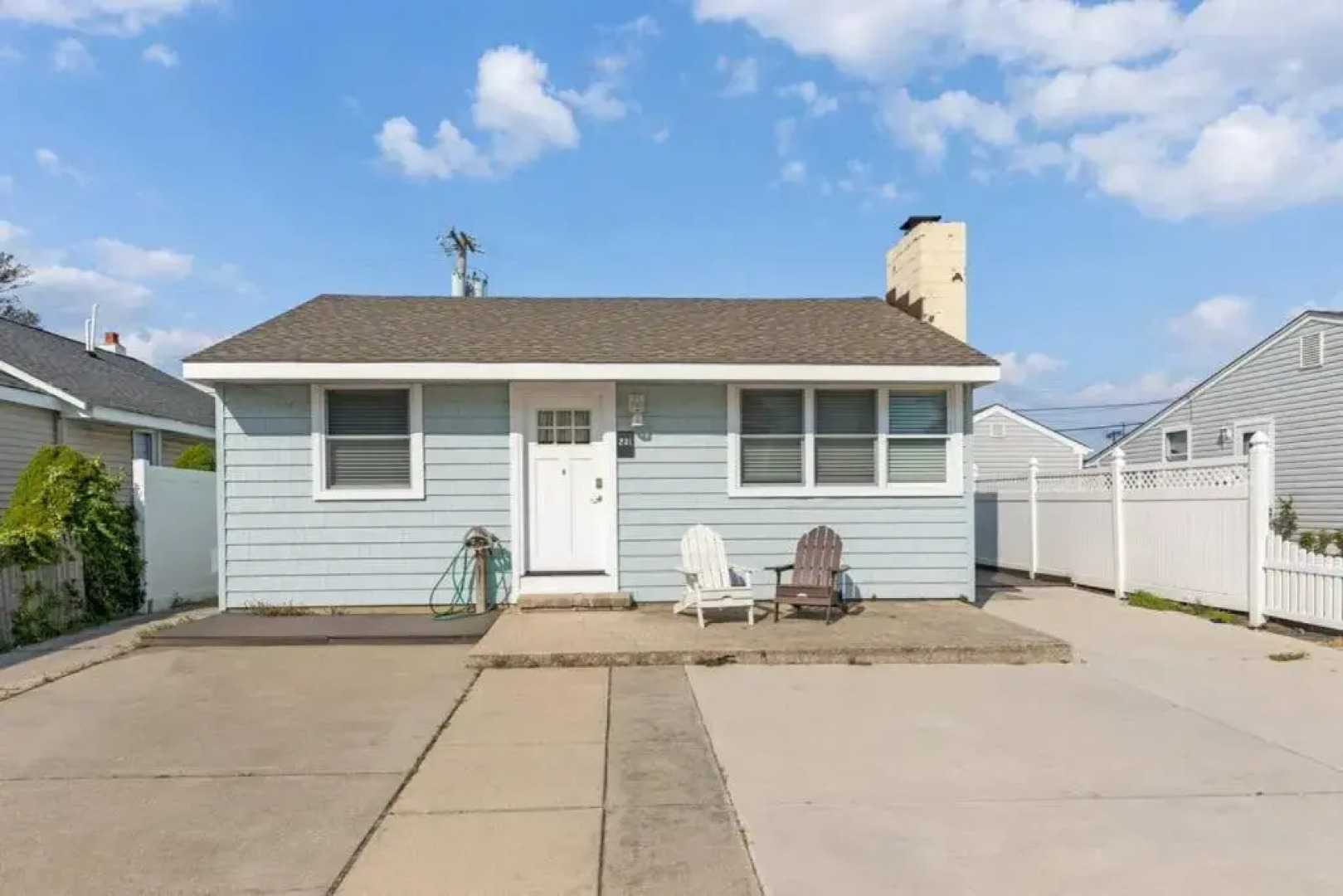 Unit C back lower unit Surfers Hideway Parking Near Lighthouse