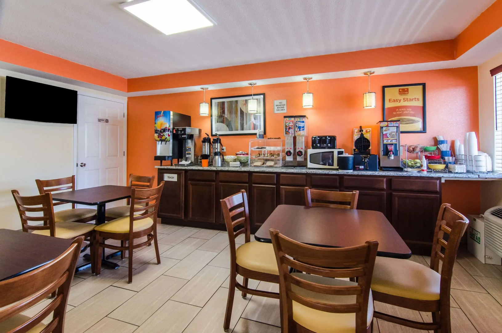 Econo Lodge Near Motor Speedway